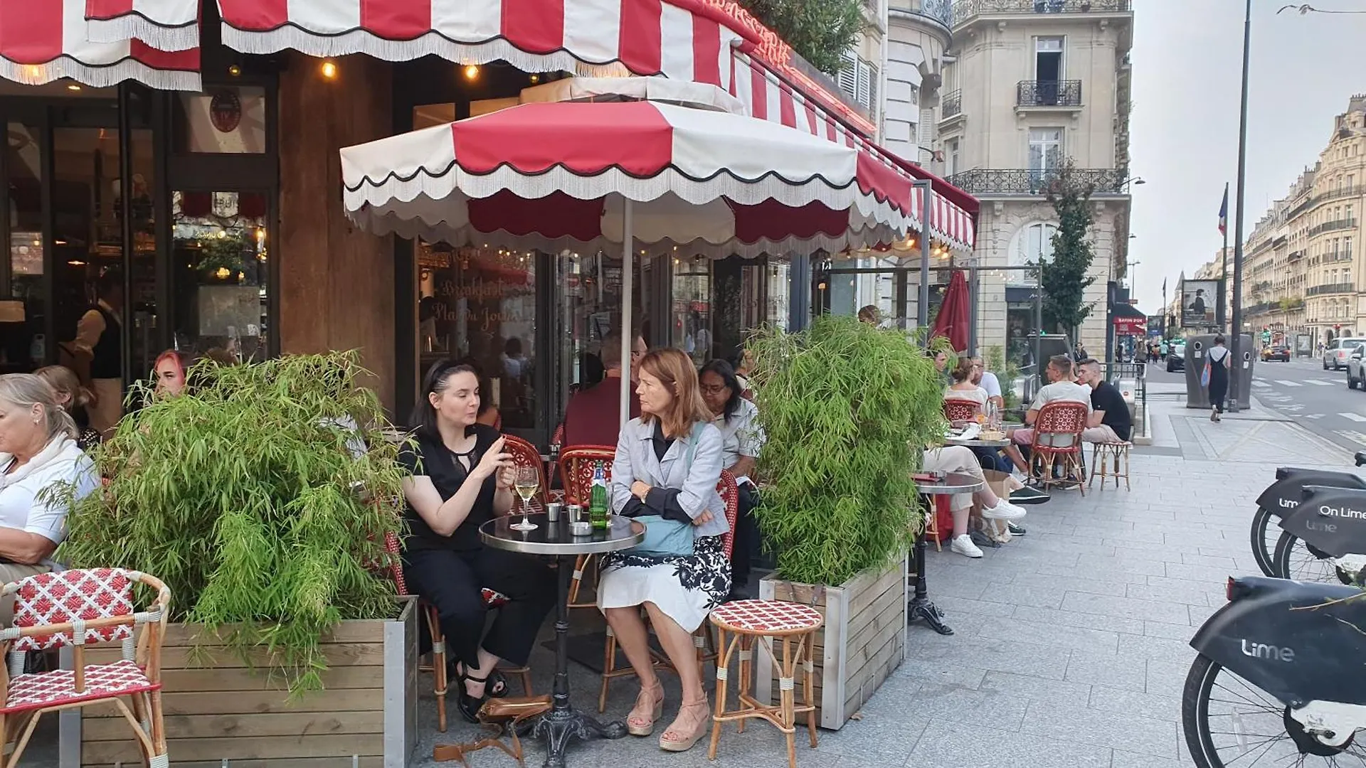 Апартаменты 1 Minute Gare Montparnasse , Center , Front Metro,Close To Eiffel Tour And Louvre Meusm Париж 0*,